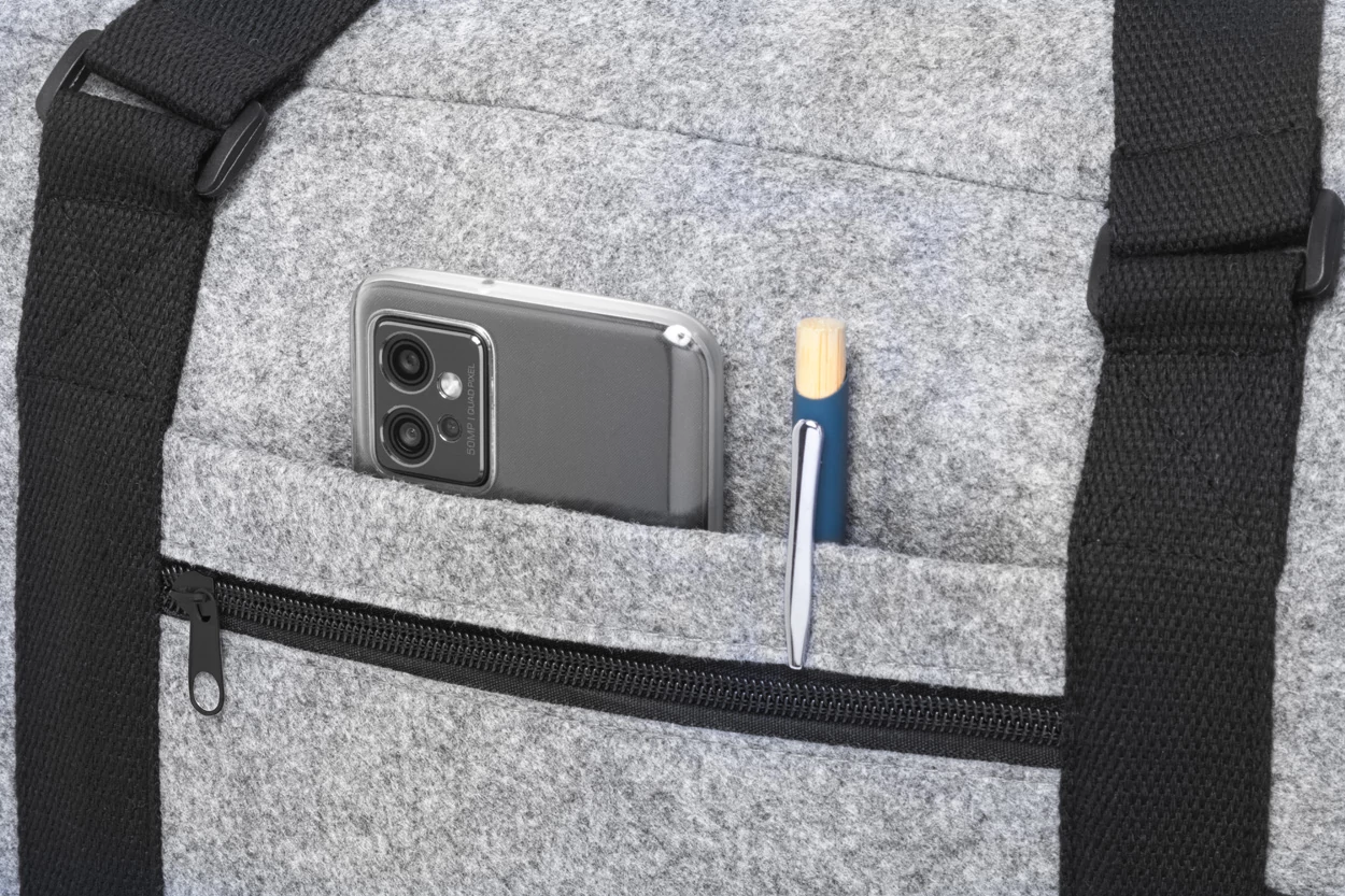 Refelt Travel - RPET filc sporttáska